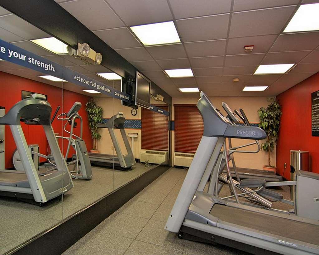 Hampton Inn Гейнсвил Съоръжения снимка
