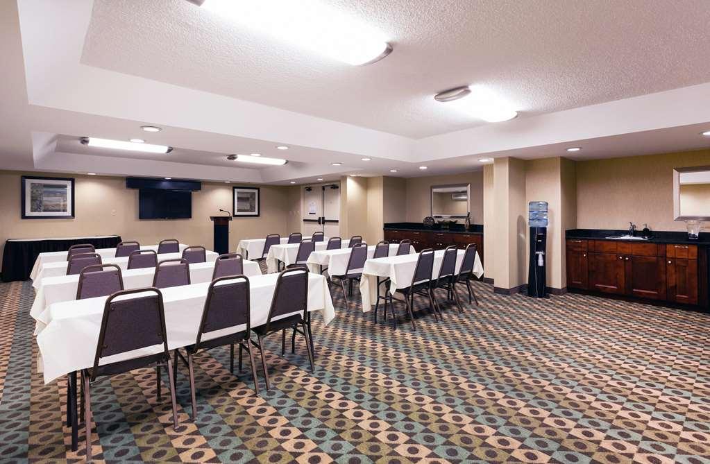 Hampton Inn Гейнсвил Съоръжения снимка