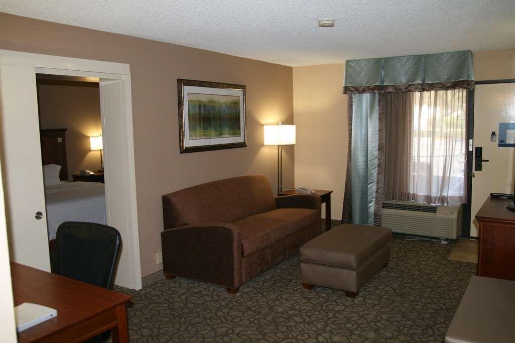 Hampton Inn Гейнсвил Стая снимка