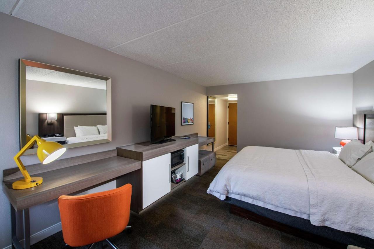 Hampton Inn Гейнсвил Екстериор снимка