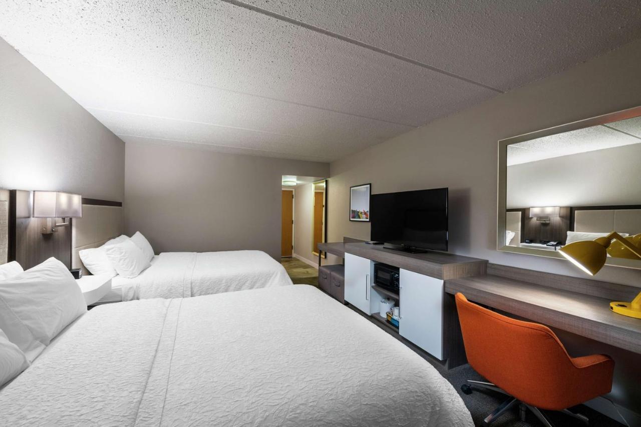 Hampton Inn Гейнсвил Екстериор снимка